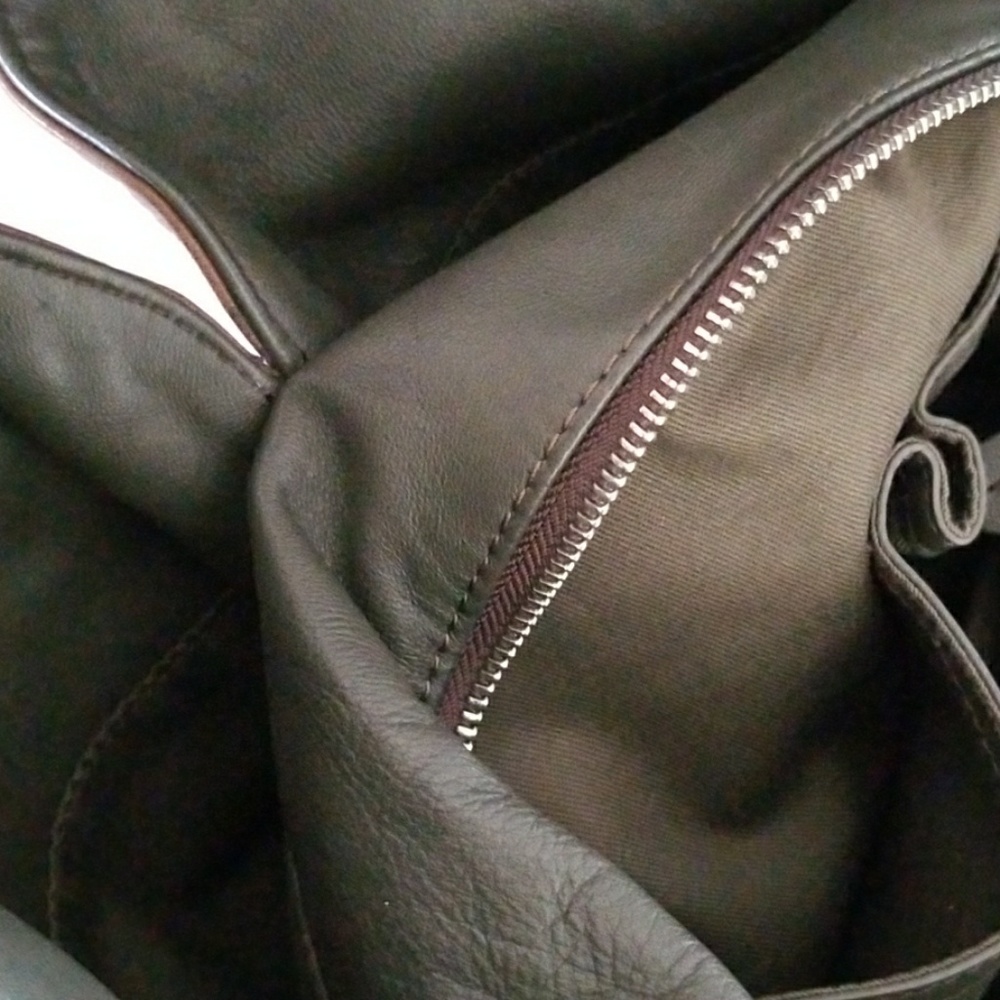 SONDRA ROBERTS LEATHER HANDBAG - Picture 5 of 7